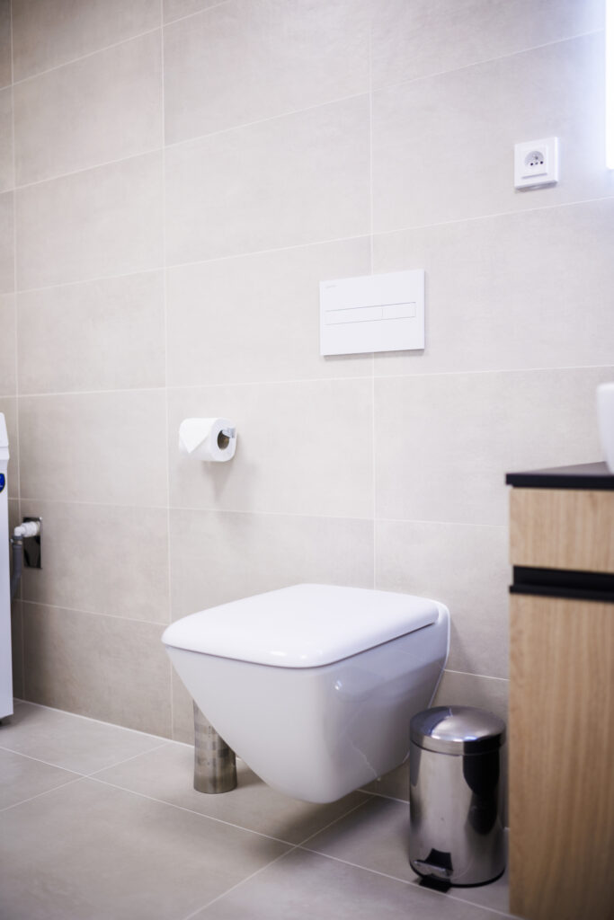 Koupelna – toaleta a doplňky (Apartmán Soňa, Vista Apartments Dolní Morava)